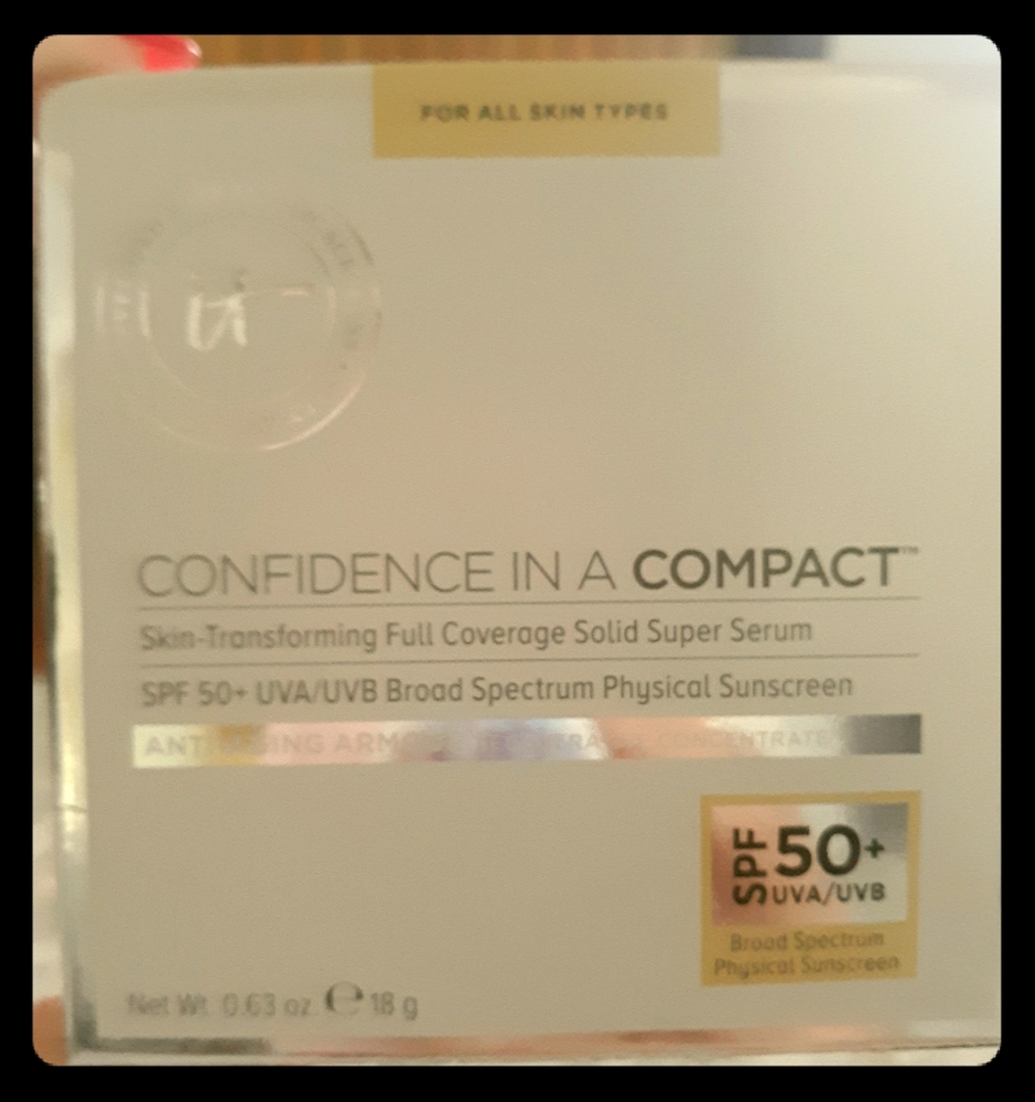 Confidence In A Compact (it cosmetics)